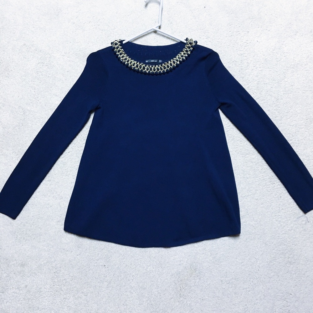 ❗️SALE ❗️Zara Navy Knit Top w/ Embroidered Details